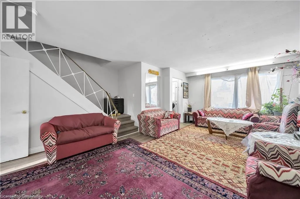 312 WESTCOURT Place