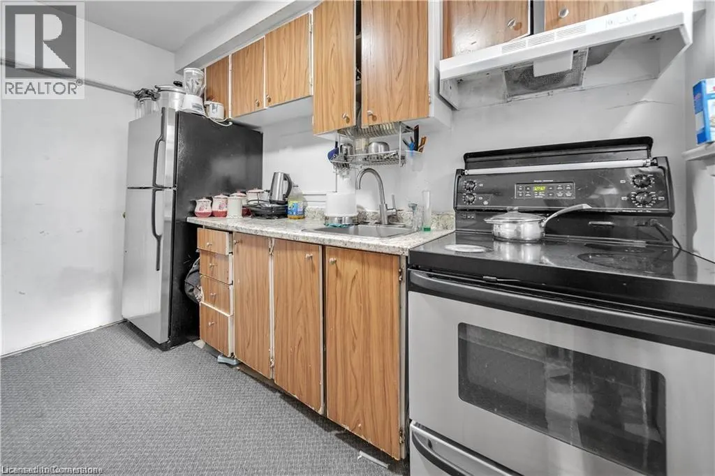312 WESTCOURT Place