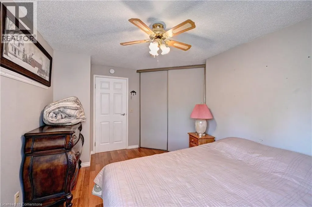 24 MARILYN Drive N Unit# 401, #401