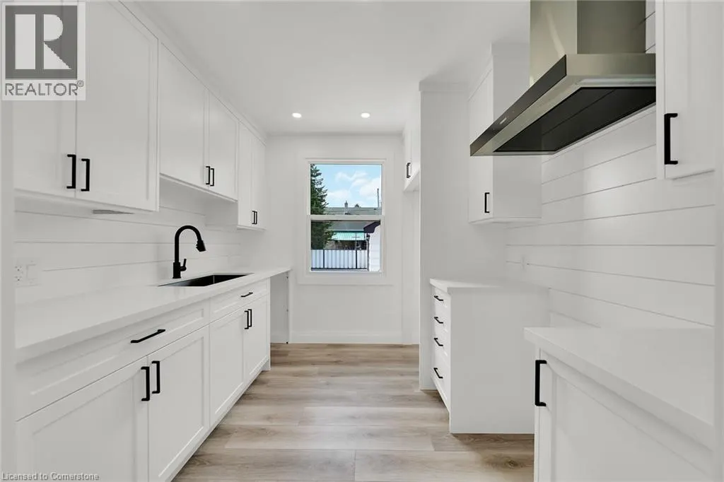45 SYLVIA Crescent