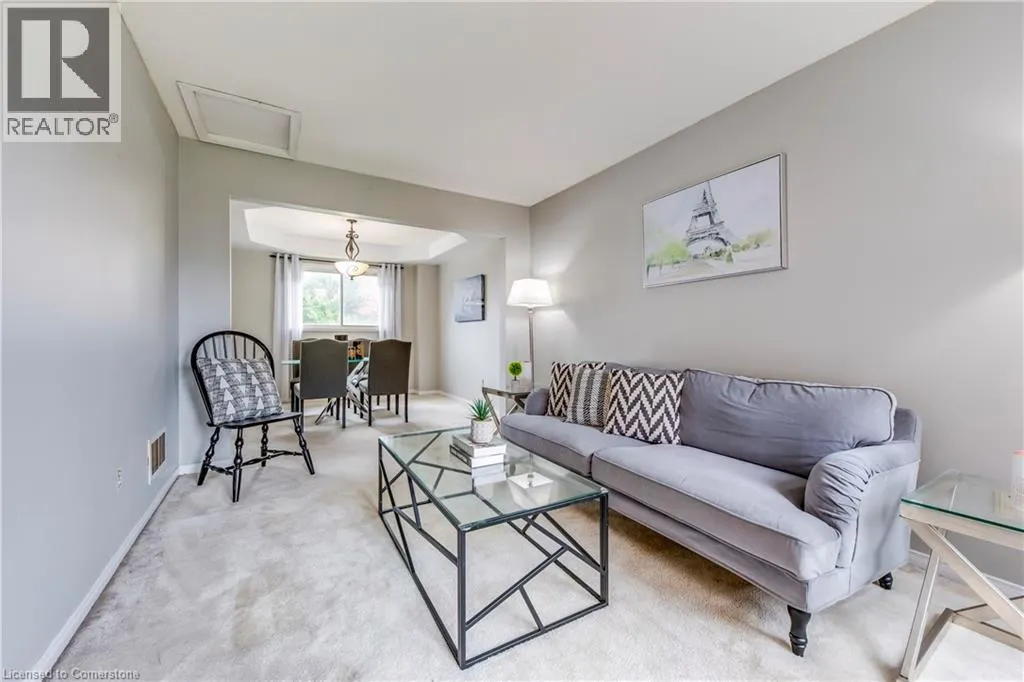 1157 CHARMINSTER Crescent