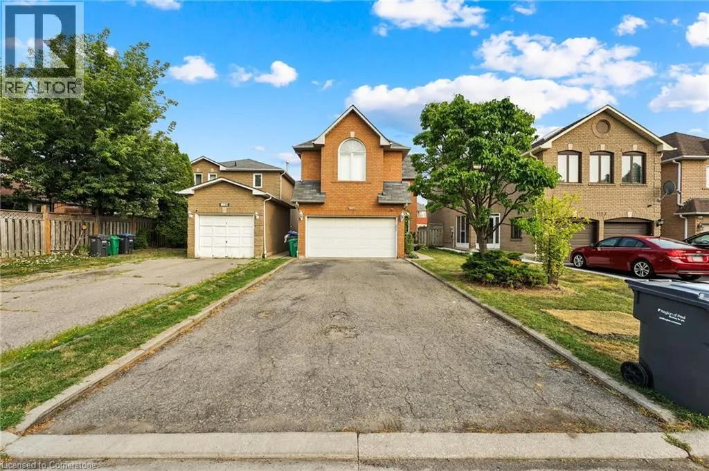 1157 CHARMINSTER Crescent