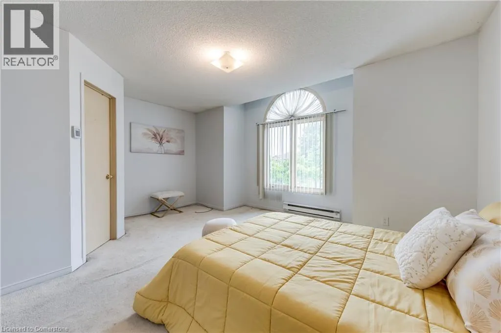 1157 CHARMINSTER Crescent
