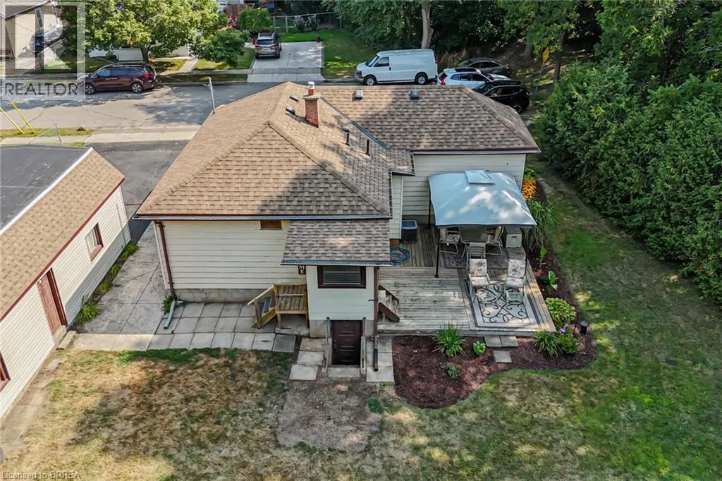 35 WADE Avenue