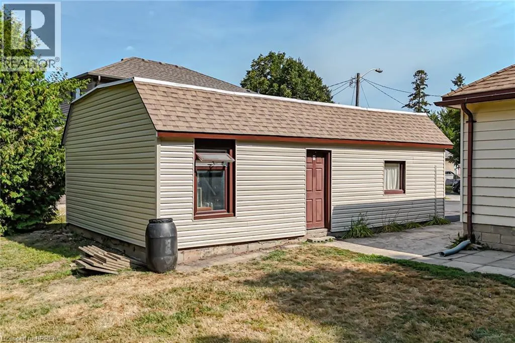 35 WADE Avenue
