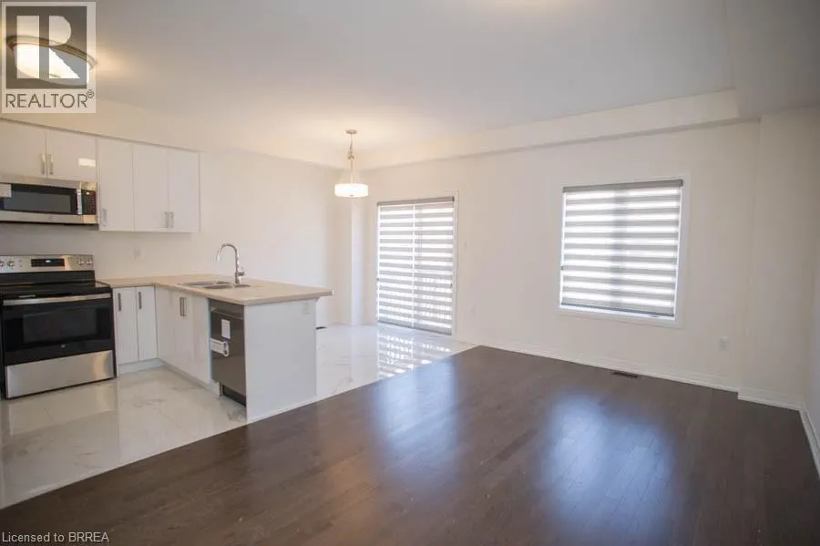 27 WAKELING Drive