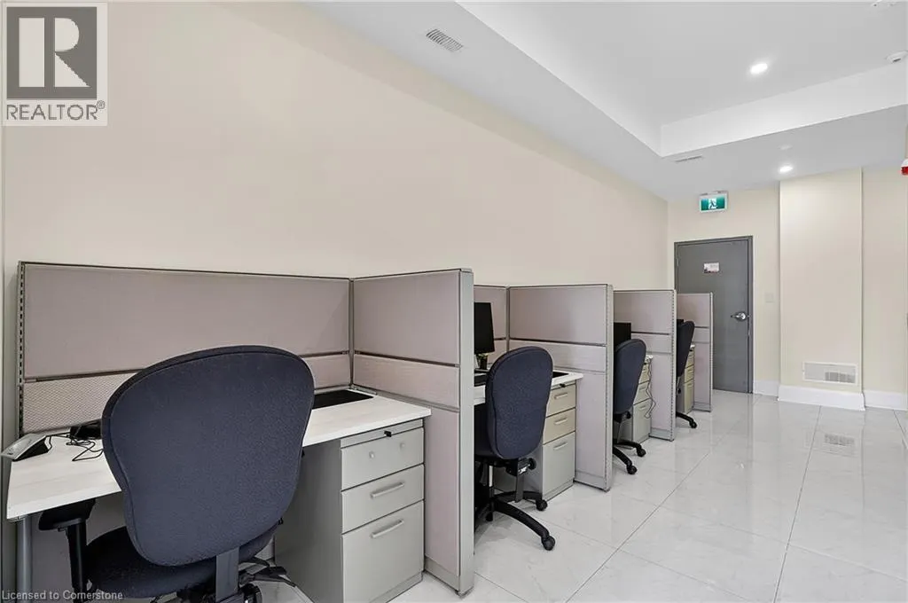 124 SEABROOK Drive Unit# 109, #109