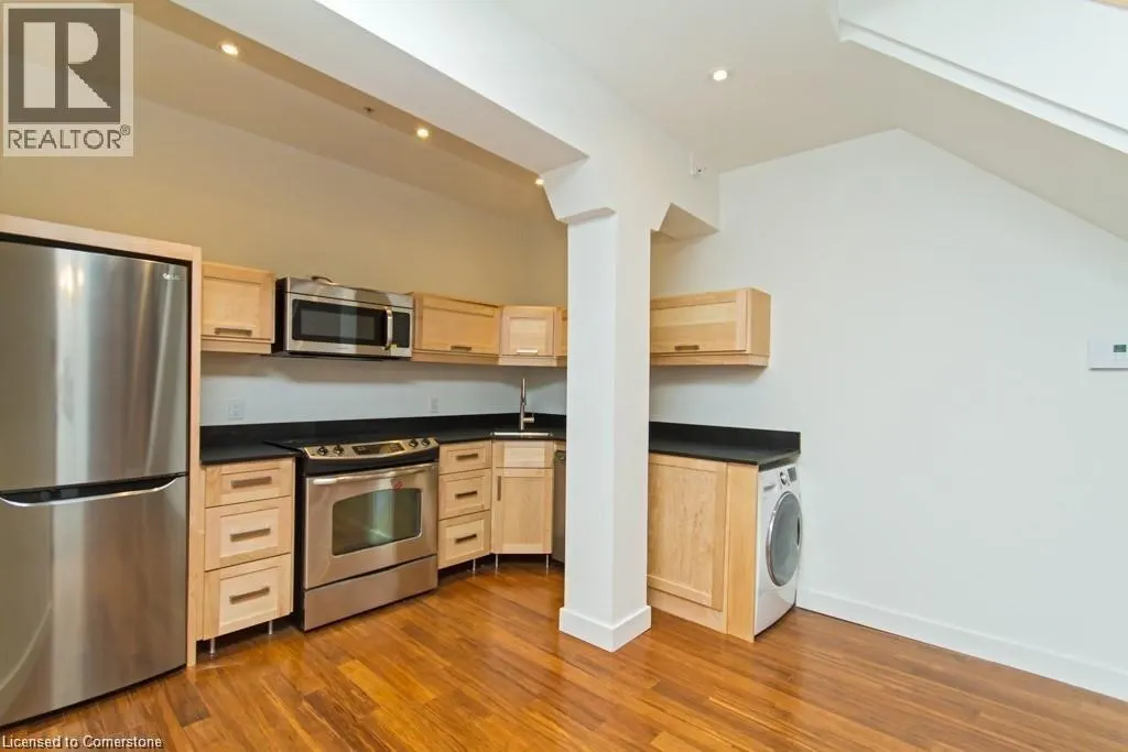 193 KING Street E Unit# 305, #305