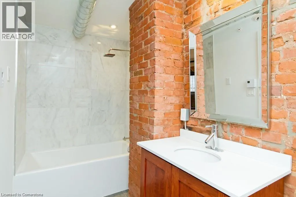 193 KING Street E Unit# 305, #305