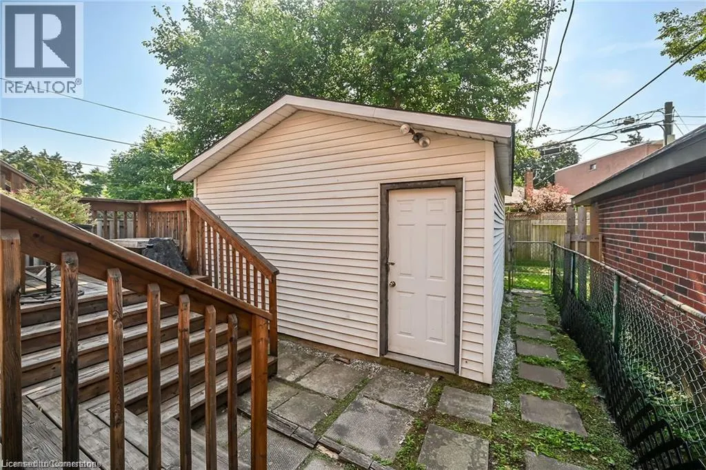 49 EAST BEND Avenue S