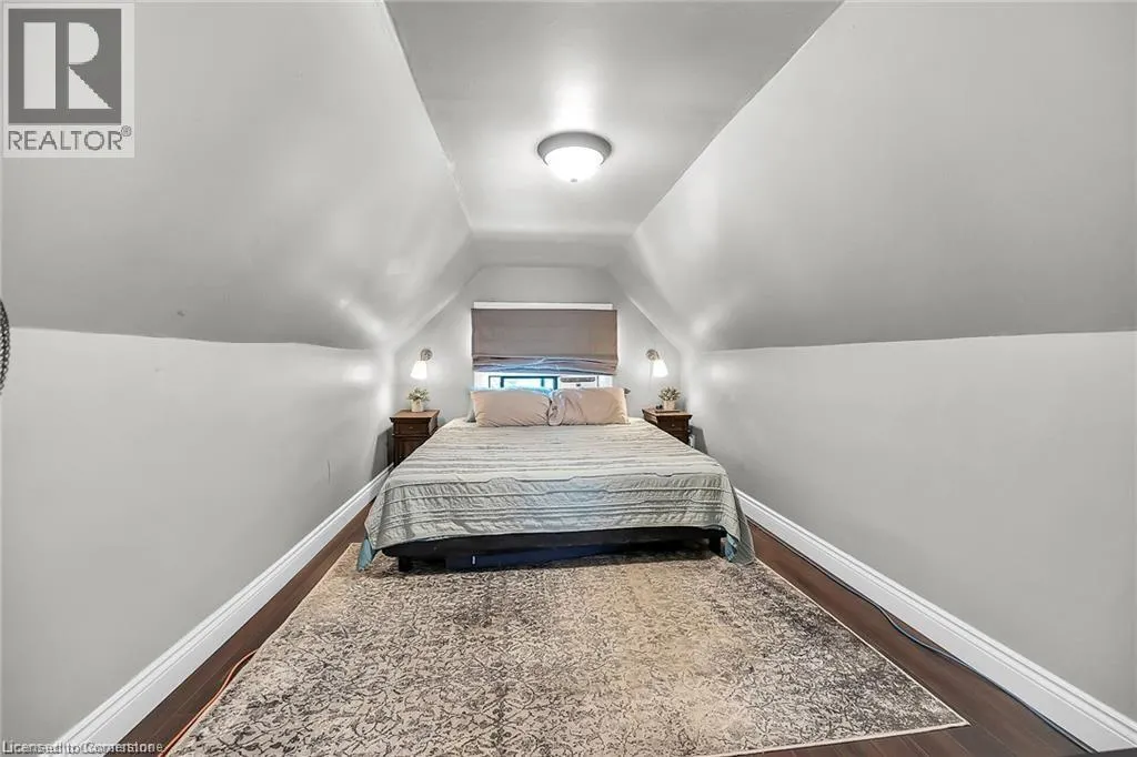 49 EAST BEND Avenue S