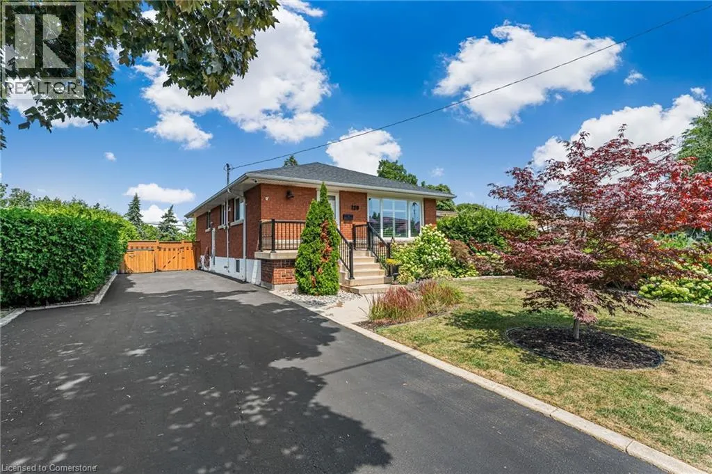 120 BUCKINGHAM Drive