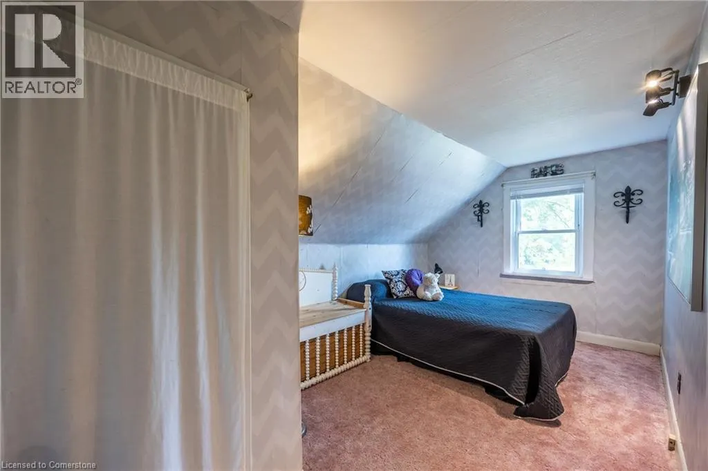258 LYNN VALLEY Road
