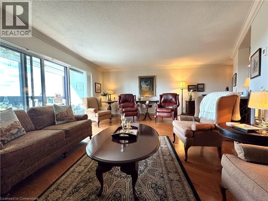 250 GLENRIDGE Drive Unit# 1103, #1103