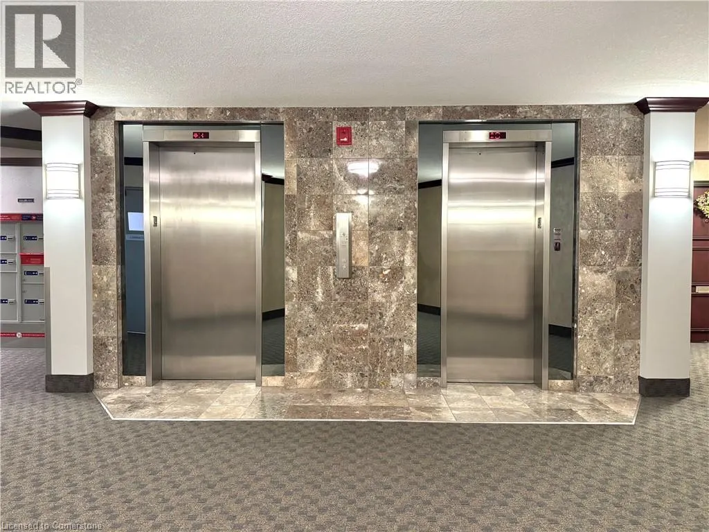 250 GLENRIDGE Drive Unit# 1103, #1103
