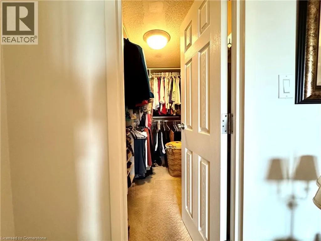 250 GLENRIDGE Drive Unit# 1103, #1103