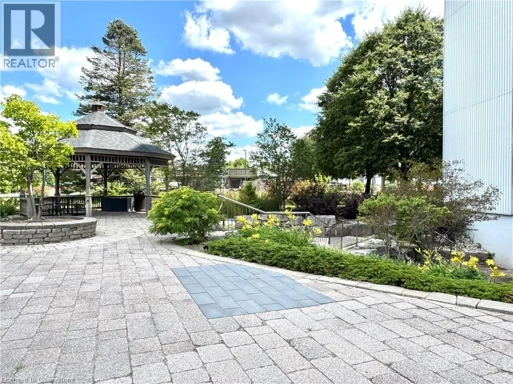 250 GLENRIDGE Drive Unit# 1103, #1103