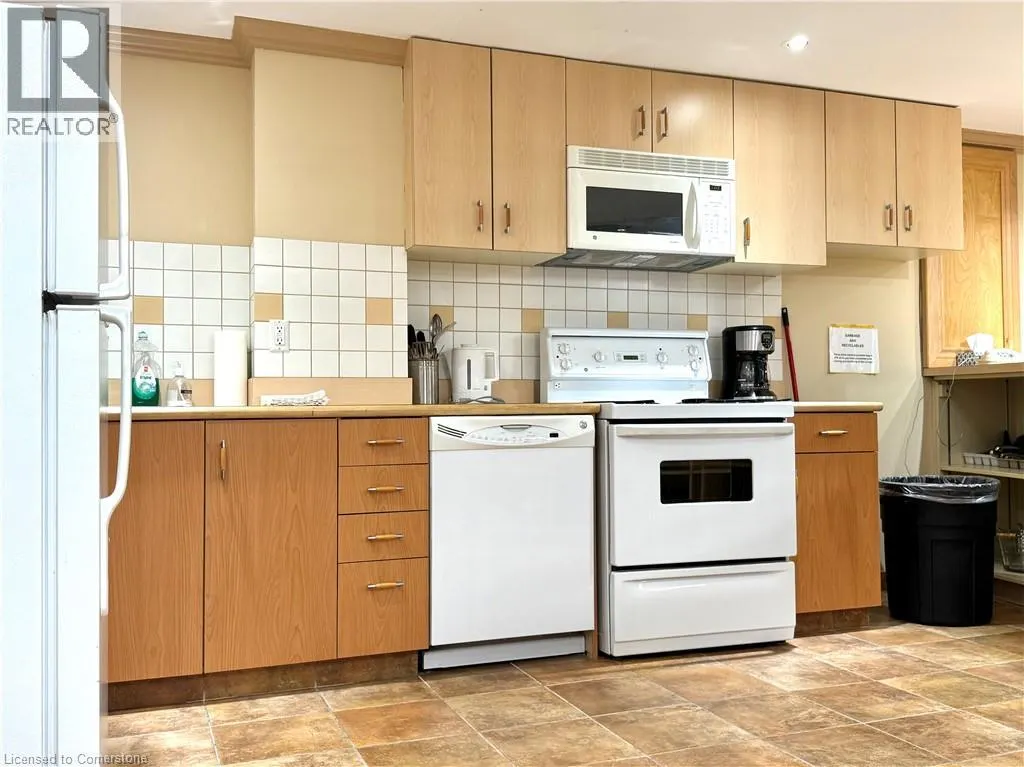 250 GLENRIDGE Drive Unit# 1103, #1103