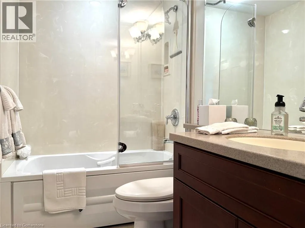 250 GLENRIDGE Drive Unit# 1103, #1103