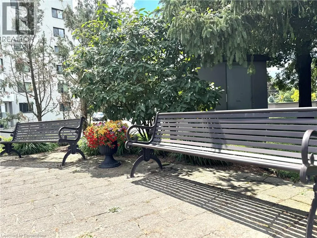 250 GLENRIDGE Drive Unit# 1103, #1103