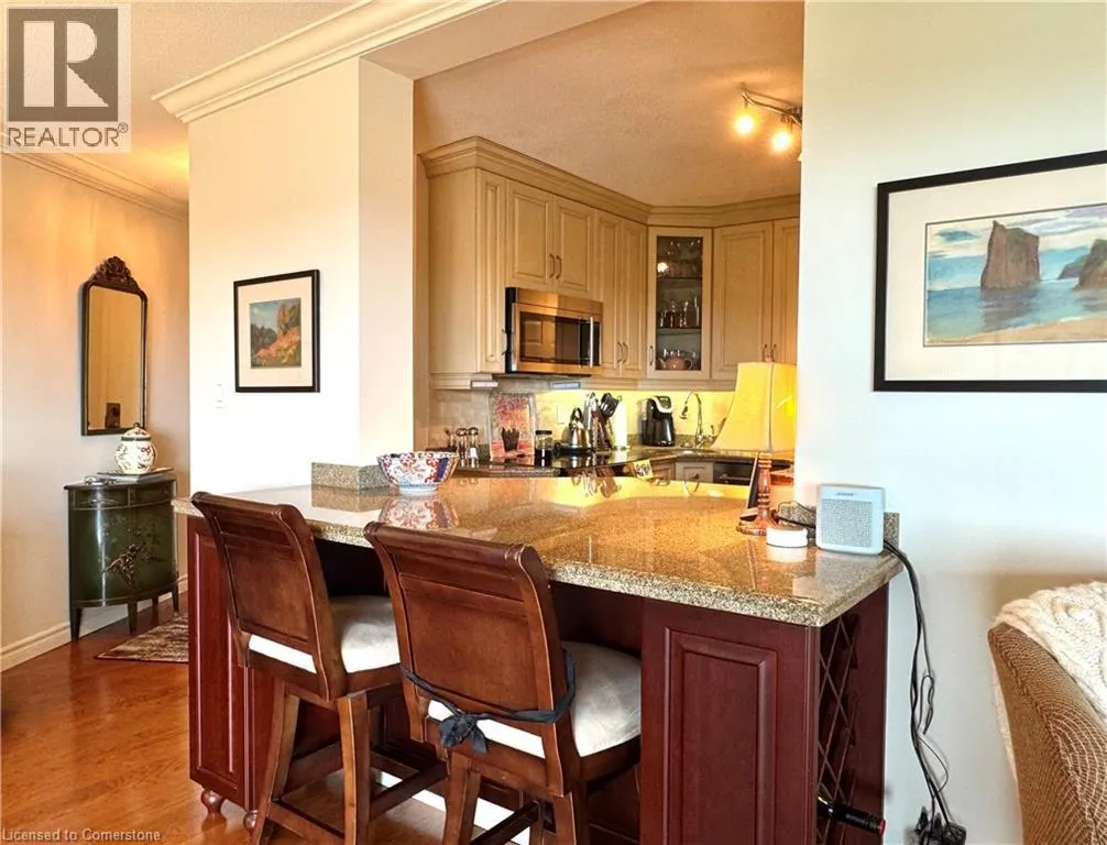 250 GLENRIDGE Drive Unit# 1103, #1103