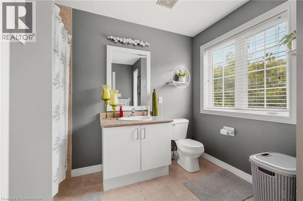 250 AINSLIE Street S Unit# 72, #72