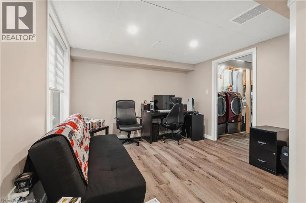 250 AINSLIE Street S Unit# 72, #72