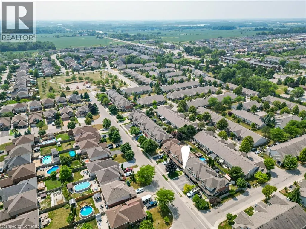 6 SOUTHBROOK Drive