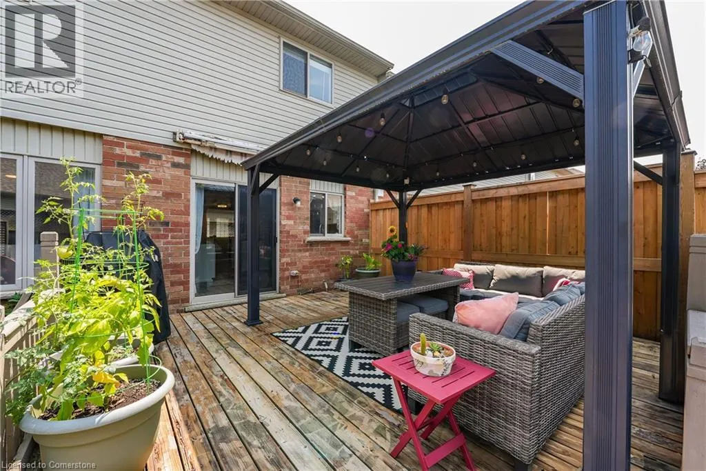 6 SOUTHBROOK Drive