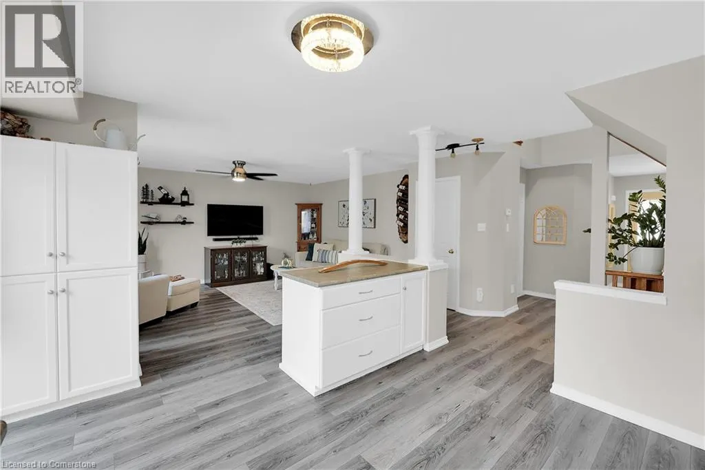 6 SOUTHBROOK Drive
