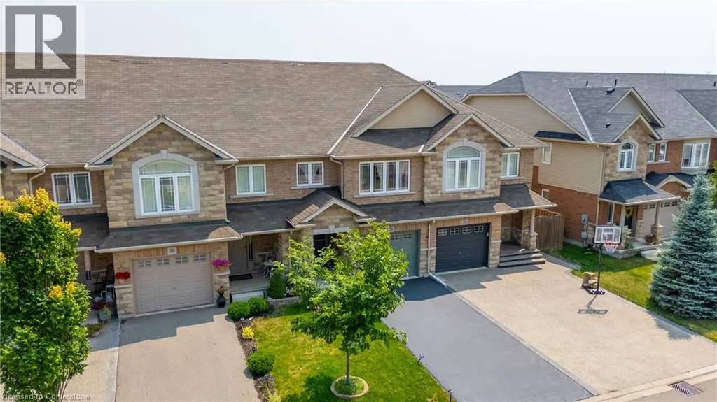 28 CHARLESWOOD CRESCENT Crescent