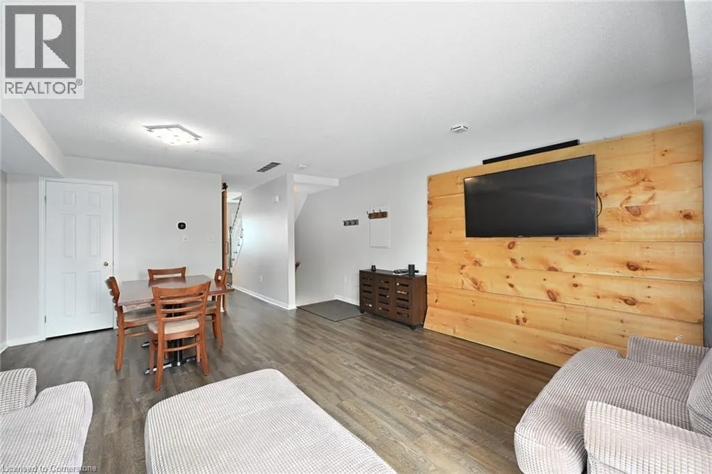 511 HIGHWAY 8 Street Unit# 209, #209
