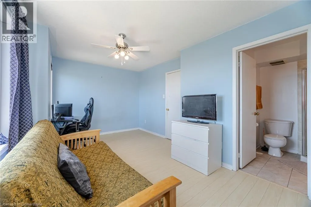 4855 HALF MOON Grove Unit# 3, #3