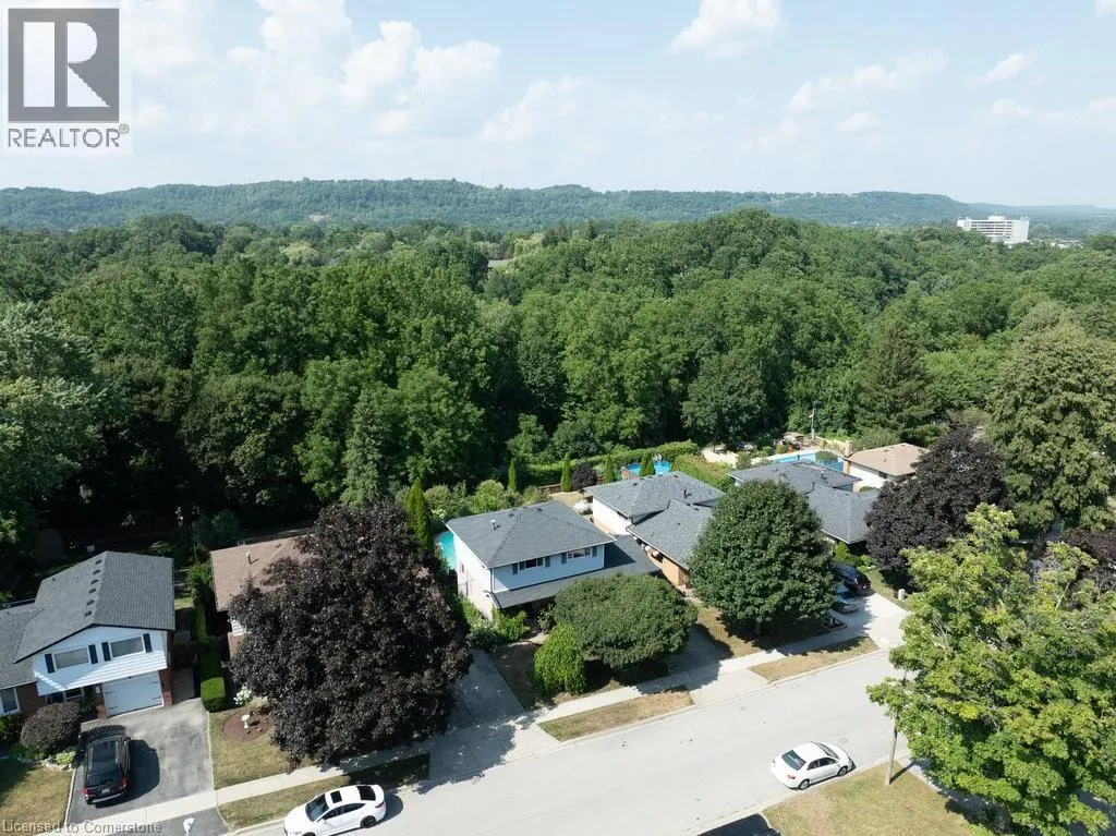 37 SUNRISE Crescent