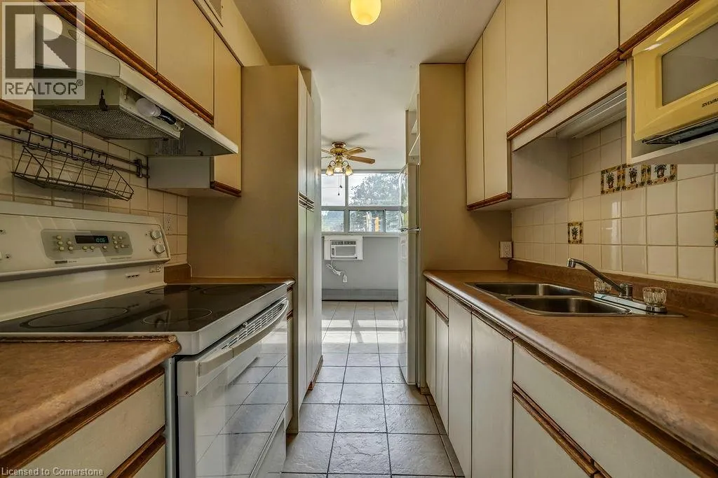 1950 MAIN Street W Unit# 202, #202