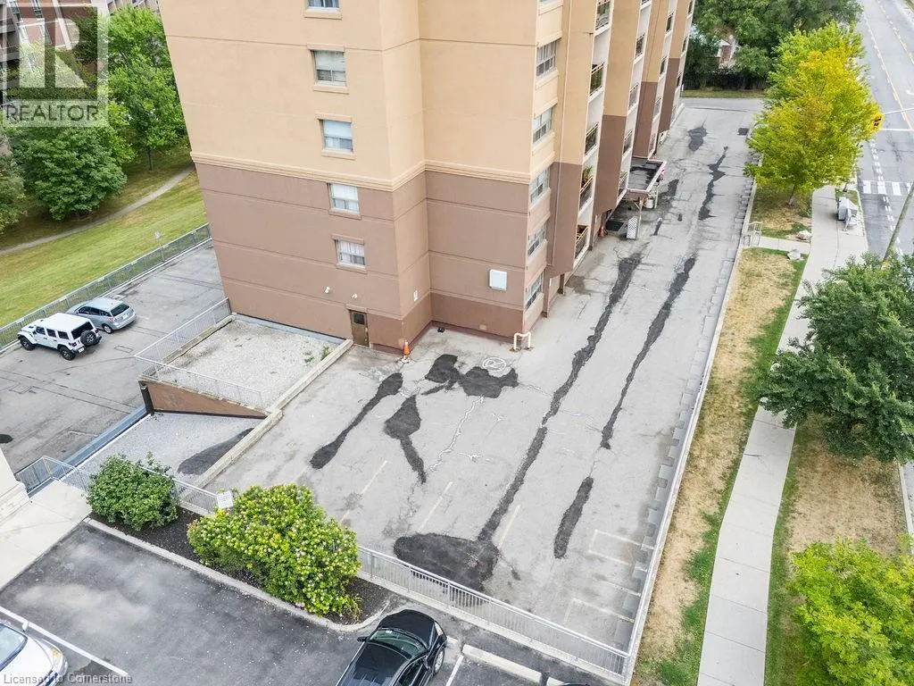 1950 MAIN Street W Unit# 202, #202