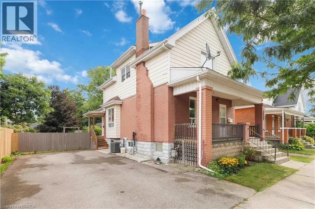 160 CATHARINE Avenue