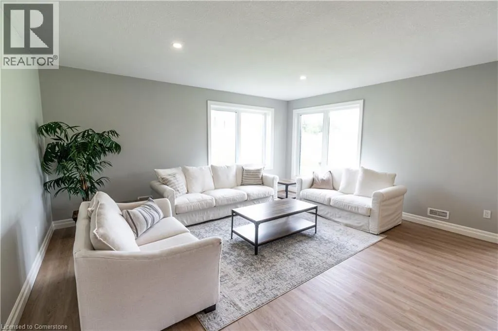 21 HUDSON Drive