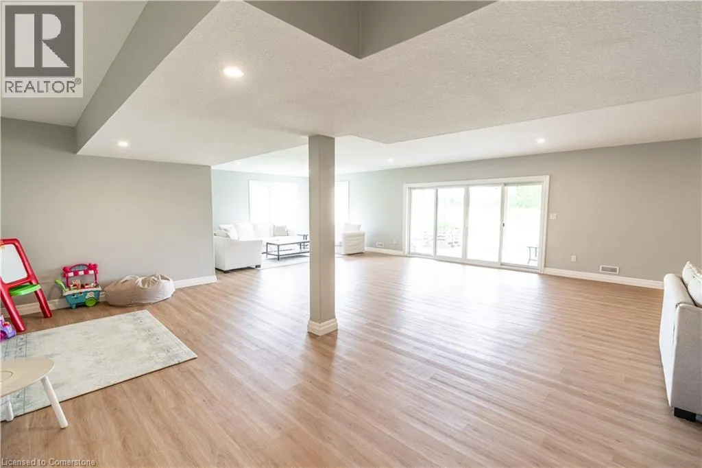 21 HUDSON Drive