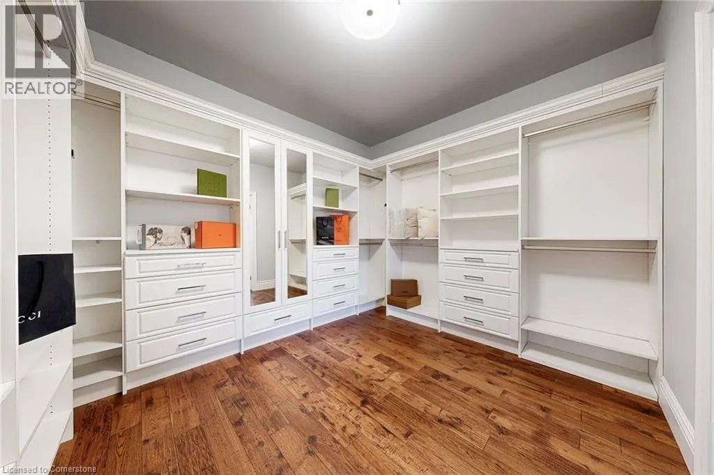 7 RIESLING Court