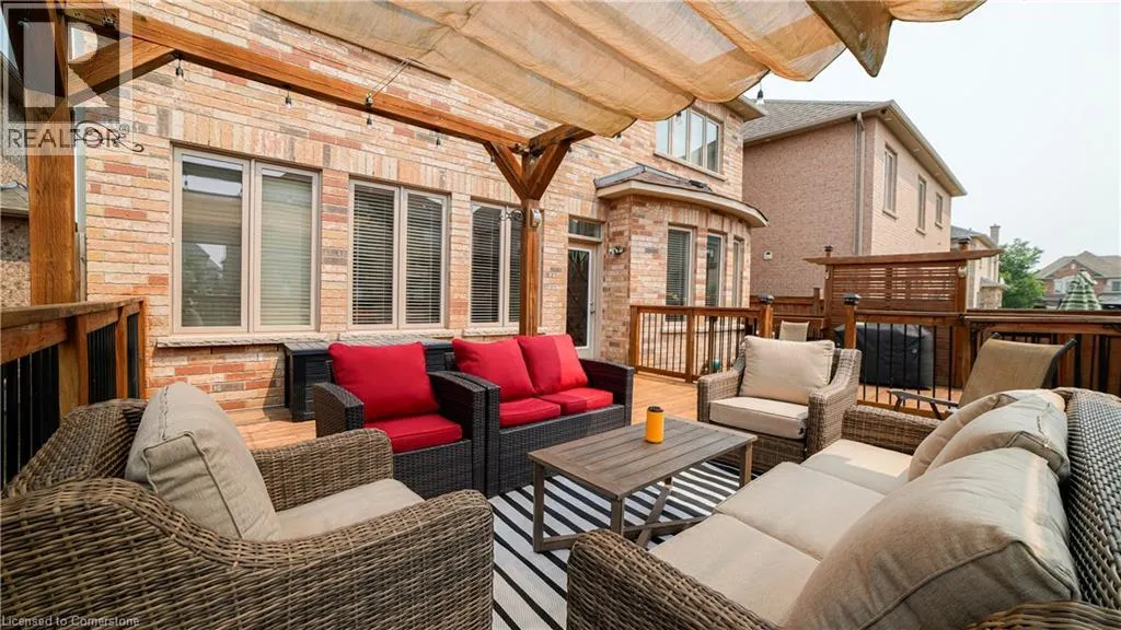 86 JUNETOWN Circle