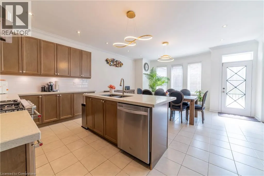 86 JUNETOWN Circle