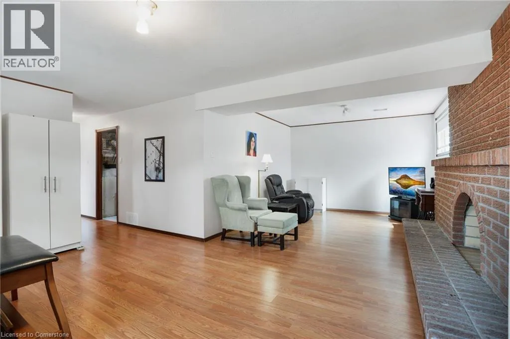 72 EASTBURY Drive