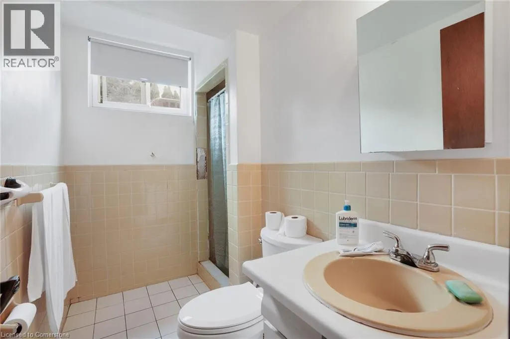 72 EASTBURY Drive