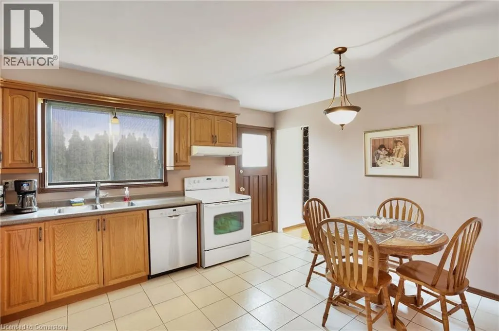 72 EASTBURY Drive