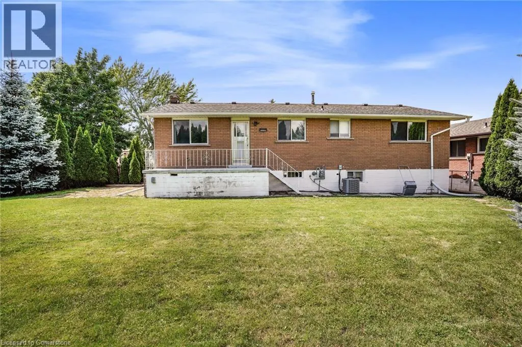 72 EASTBURY Drive