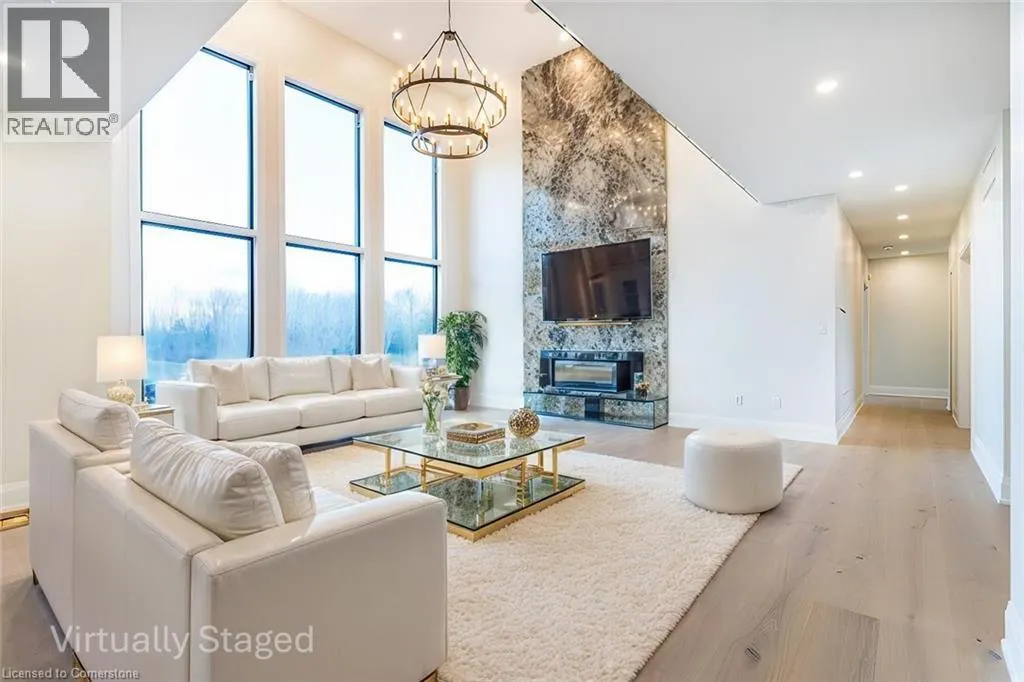256 MOUNTAIN Road