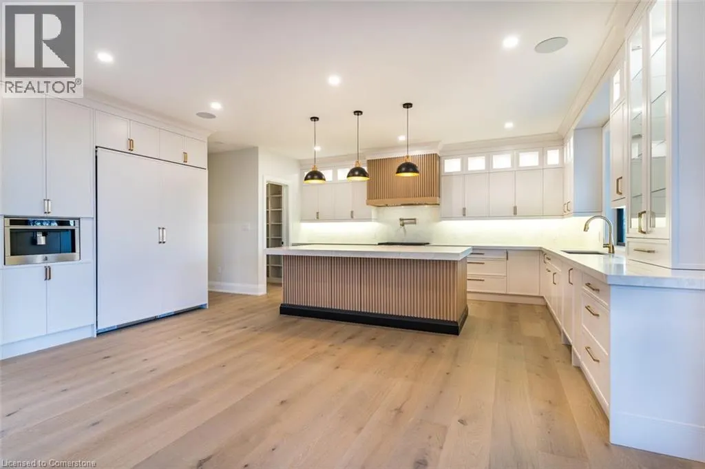 256 MOUNTAIN Road