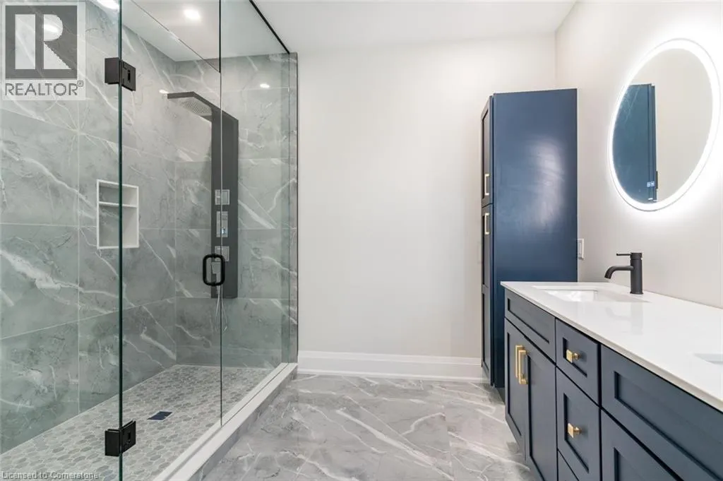 256 MOUNTAIN Road