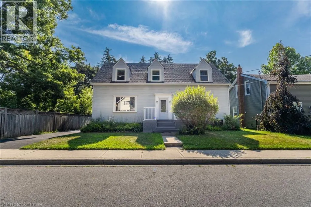 55 WELLINGTON Street S